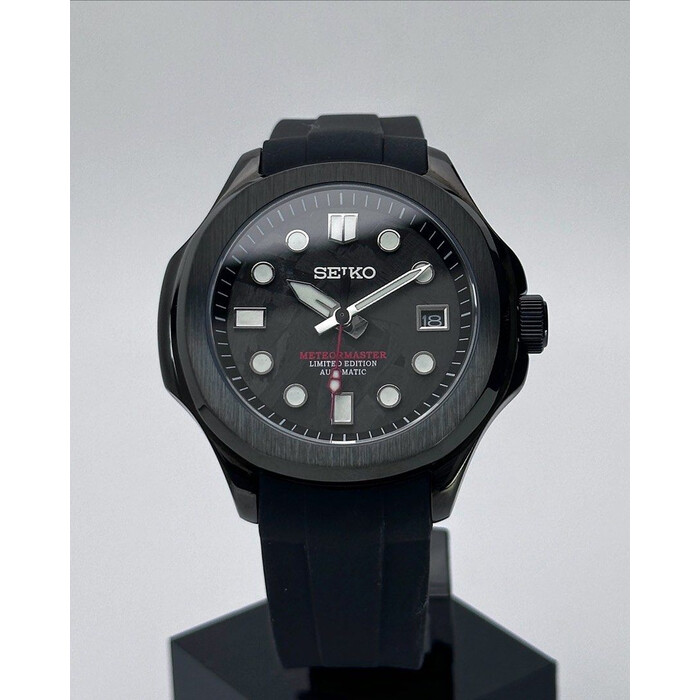 Custom Seiko Mod • Black Meteorite Nautilus • 40mm